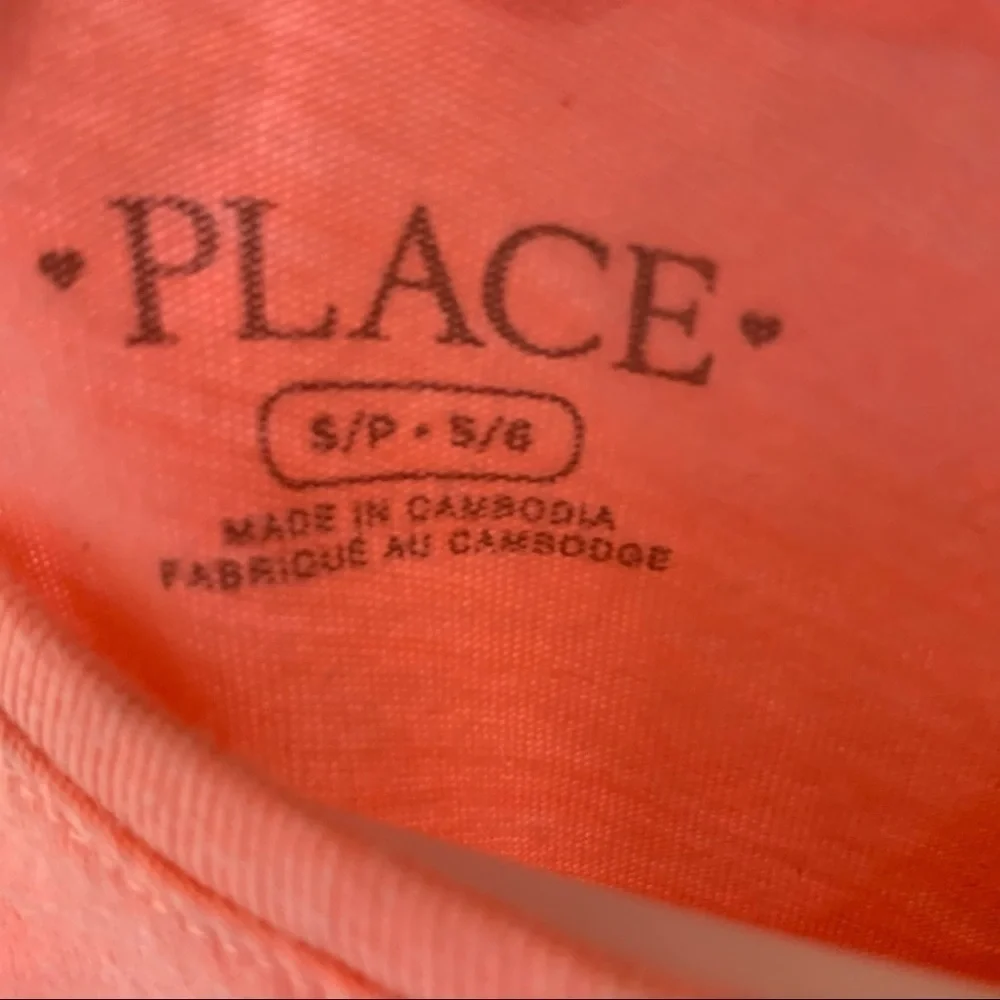 The Children’s Place Girls 5/6 Graphic Cats Neon Tee.